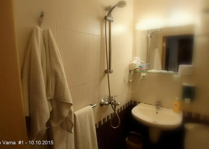 公寓 Rent 瓦爾納